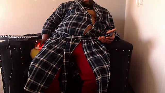 zuluboyxx online show from June 3, 5:19 am