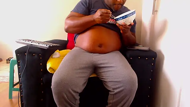 zuluboyxx online show from April 21, 6:53 am