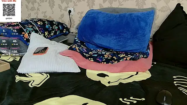 MartinBrandon online show from May 5, 10:46 pm