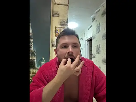 MartinBrandon online show from May 31, 6:09 pm