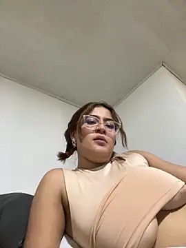 Snapshot of Juliana_News chatting on September 21, 5:45 am Juliana News online show from September 21, 5:45 am