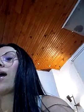 Snapshot of Tania_mature chatting on May 5, 5:16 pm Tania mature online show from May 5, 5:16 pm