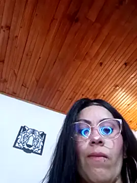 Snapshot of Tania_mature chatting on May 6, 5:28 pm Tania mature online show from May 6, 5:28 pm