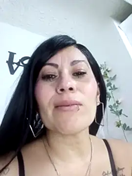 Snapshot of Tania_mature chatting on July 1, 5:46 pm Tania mature online show from July 1, 5:46 pm