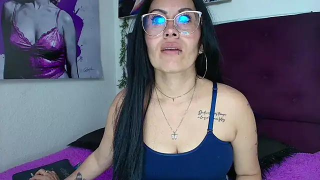 Snapshot of Tania_mature chatting on July 18, 5:54 pm Tania mature online show from July 18, 5:54 pm