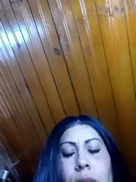 Snapshot of Tania_mature chatting on June 5, 6:02 pm Tania mature online show from June 5, 6:02 pm
