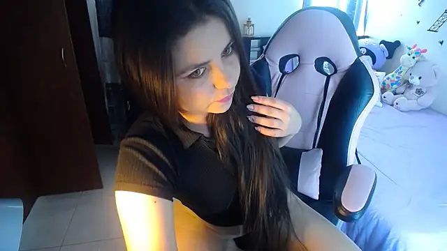 violeta campbell online show from November 21, 7:35 pm