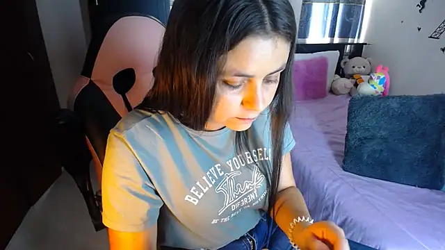 Snapshot of violeta_campbell chatting on March 21, 8:08 pm violeta campbell online show from March 21, 8:08 pm