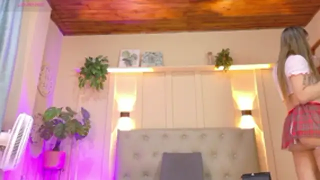 nicol snow online show from March 13, 7:19 pm