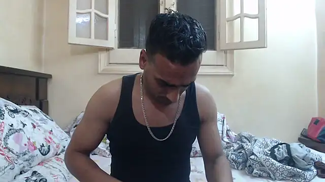 Snapshot of highguy chatting on June 8, 4:13 am highguy online show from June 8, 4:13 am