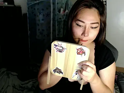 urqueendominant online show from December 5, 2:00 am