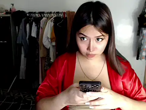 Snapshot of urqueendominant chatting on March 20, 6:41 am urqueendominant online show from March 20, 6:41 am