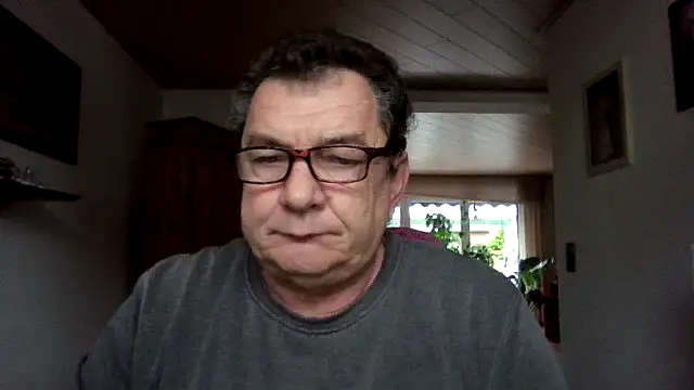 Nobbie444 online show from November 17, 1:37 pm