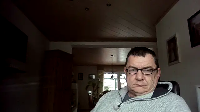 Nobbie444 online show from February 6, 11:50 am