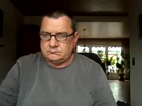 Nobbie444 online show from May 16, 10:36 am