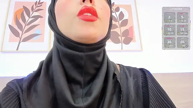 Snapshot of hanajameela chatting on July 15, 11:50 am hanajameela online show from July 15, 11:50 am