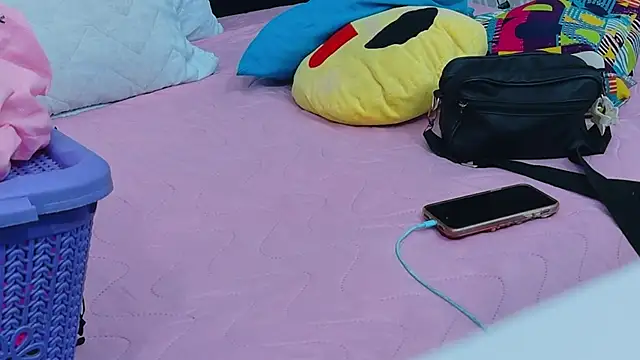 colombiamommy online show from October 27, 12:28 pm