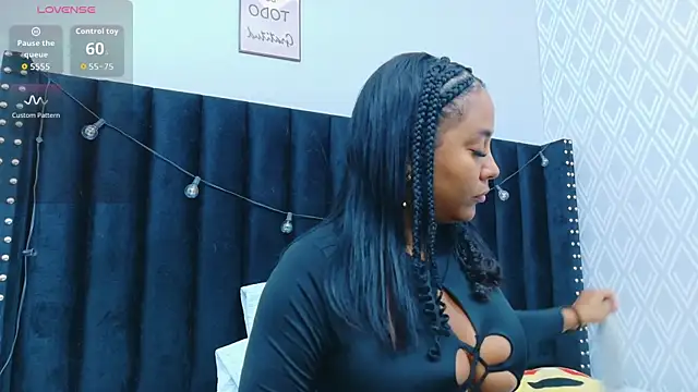 colombiamommy online show from October 21, 1:54 pm