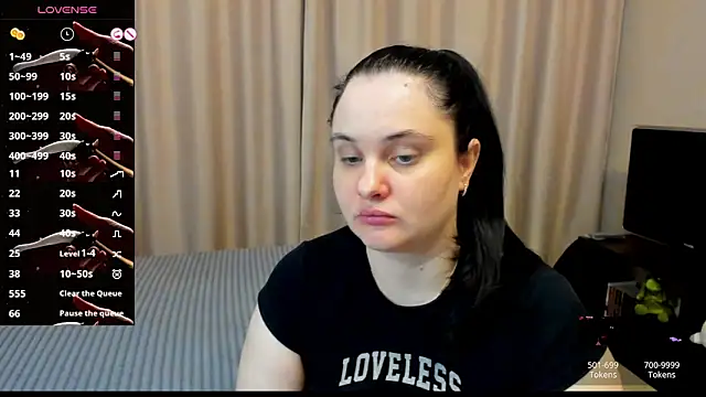 AlanaBrox online show from April 10, 6:15 pm