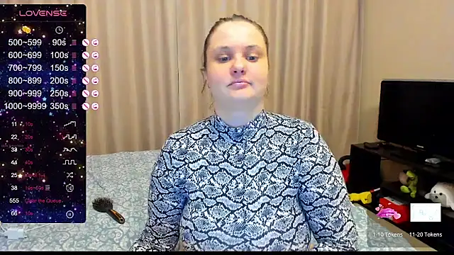Snapshot of AlanaBrox chatting on December 12, 11:14 pm AlanaBrox online show from December 12, 11:14 pm