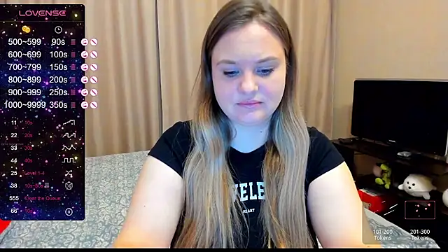 Snapshot of AlanaBrox chatting on December 14, 2:55 am AlanaBrox online show from December 14, 2:55 am