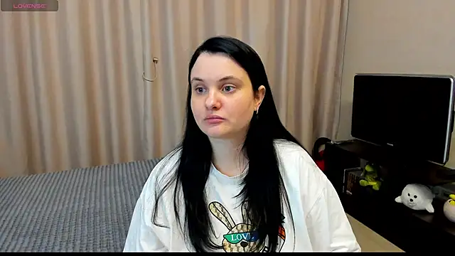 AlanaBrox online show from May 17, 7:03 pm