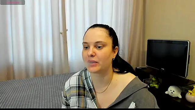 AlanaBrox online show from May 18, 10:42 am