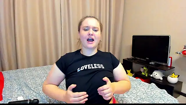 Snapshot of AlanaBrox chatting on December 3, 3:48 am AlanaBrox online show from December 3, 3:48 am
