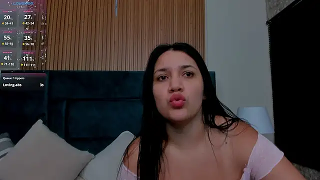 Kareena chopra online show from April 9, 12:11 pm