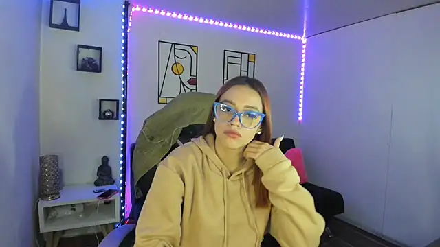 kay marie online show from February 11, 11:12 pm