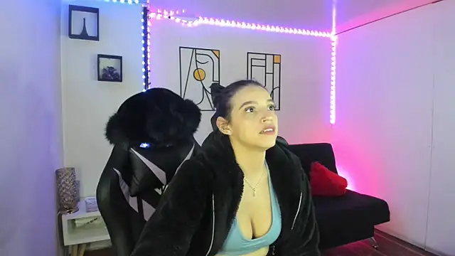 kay marie online show from February 25, 11:15 pm