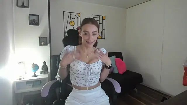 kay marie online show from January 18, 1:53 am