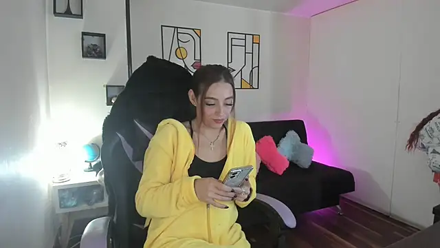 kay marie online show from October 29, 6:18 pm