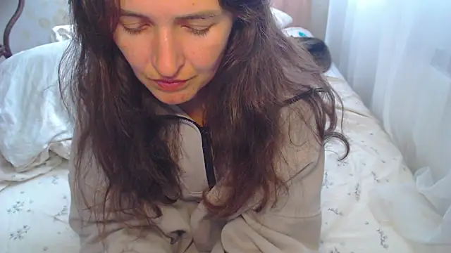 LoraPreston online show from June 26, 1:17 pm