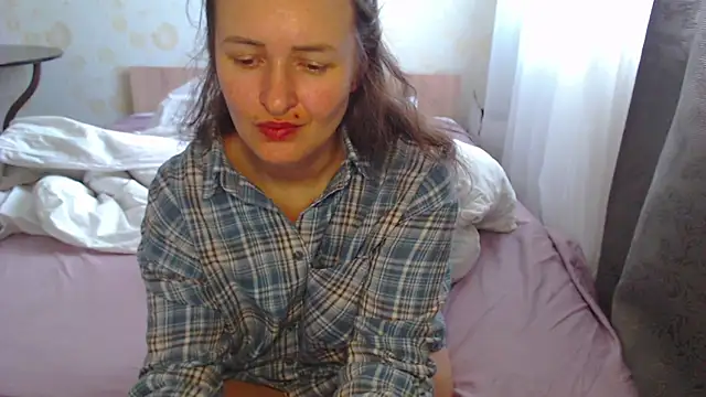 LoraPreston online show from October 19, 9:12 am