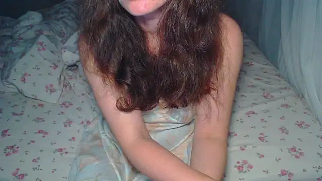 LoraPreston online show from July 3, 8:15 pm