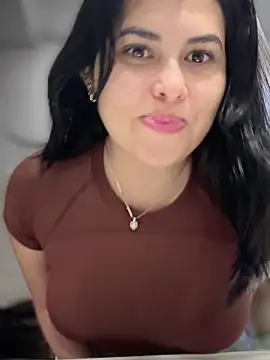 Snapshot of Alyaa_s chatting on October 22, 10:30 pm Alyaa s online show from October 22, 10:30 pm