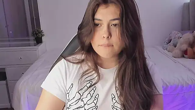 Snapshot of Alyaa_s chatting on March 22, 2:36 pm Alyaa s online show from March 22, 2:36 pm