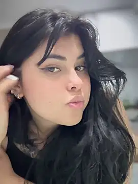 Snapshot of Alyaa_s chatting on October 21, 11:26 pm Alyaa s online show from October 21, 11:26 pm