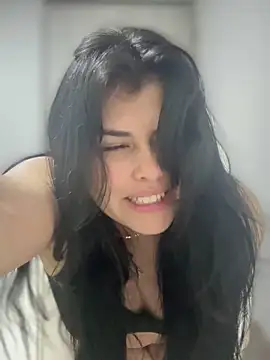 Alyaa s online show from November 5, 1:52 am