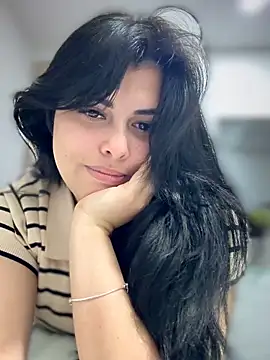 Snapshot of Alyaa_s chatting on October 10, 1:28 am Alyaa s online show from October 10, 1:28 am