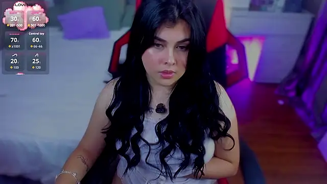 Alyaa s online show from March 19, 1:05 am