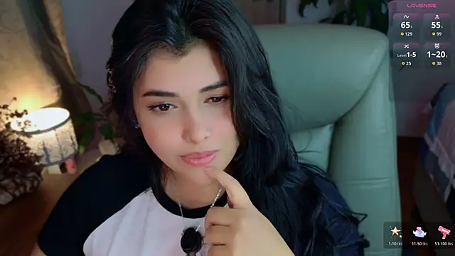 Alyaa s online show from July 26, 1:45 am