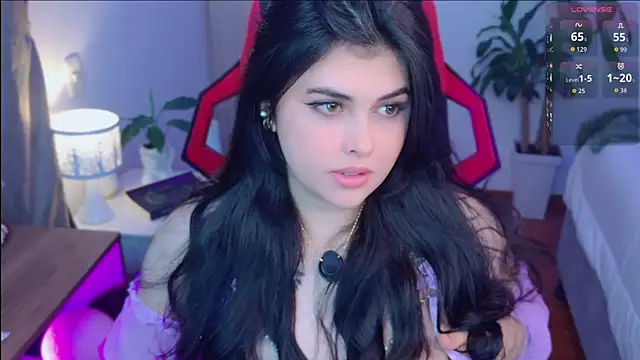 Alyaa s online show from April 19, 12:44 am