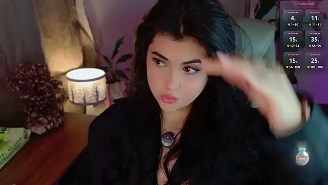 Alyaa s online show from June 14, 1:57 am
