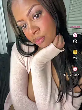 Snapshot of shawneebaby chatting on June 23, 5:27 am shawneebaby online show from June 23, 5:27 am