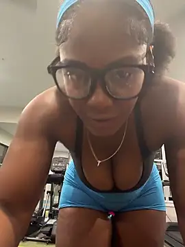 TilaTotti online show from April 8, 4:14 am