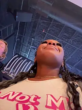 TilaTotti online show from December 20, 8:06 am