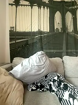 Snapshot of TilaTotti chatting on October 15, 4:37 pm TilaTotti online show from October 15, 4:37 pm