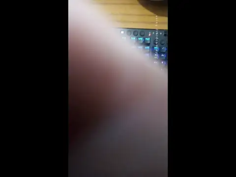 Snapshot of ALBEIROFOOTBALL1992 chatting on November 16, 5:01 am ALBEIROFOOTBALL1992 online show from November 16, 5:01 am